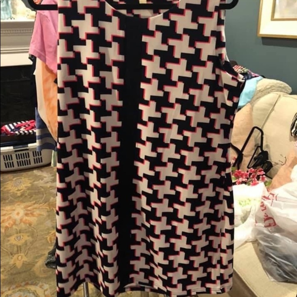 Axyeh Black, White, and Pink Geometric Dress